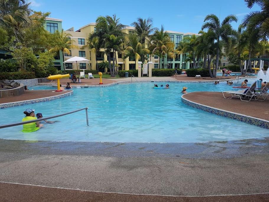 Slice Of Paradise At Aquatika Loiza エクステリア 写真