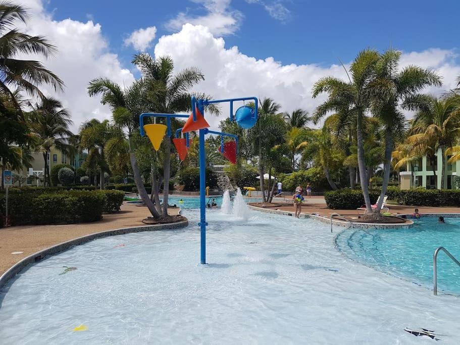 Slice Of Paradise At Aquatika Loiza エクステリア 写真